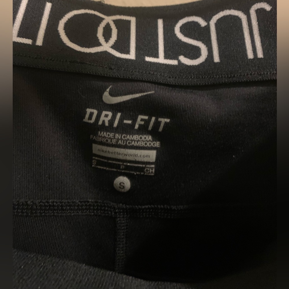 Nike Leggings - Picture 4 of 5